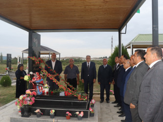 Samuxda "27 sentyabr-Anım Günü" münasibəti ilə Vətən müharibəsi şəhidlərinin məzarları ziyarət edildi.