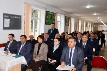 Samux Rayon İcra Hakimiyyətinin başçısı Firdovsi Əliyev rayonun Zazalı kənd tam orta məktəbinin binasında kənd sakinləri ilə səyyar görüş keçirib.