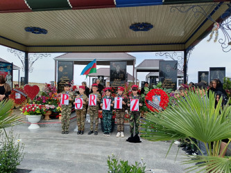 Samux şəhərində Vətən müharibəsi şəhidinin doğum günündə məzarı ziyarət olunub