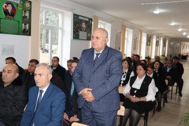 Samux Rayon İcra Hakimiyyətinin başçısı Firdovsi Əliyev rayonun Zazalı kənd tam orta məktəbinin binasında kənd sakinləri ilə səyyar görüş keçirib.