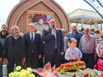 Antiterror əməliyyatlarında şəhid olmuş Həsənov Həsən Zabit  oğlunun şəhadətinin ildönümü münasibətilə anım mərasimi keçirilib