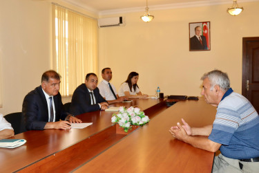 Müraciət edən sakinlərin fərdi müraciət və təklifləri dinlənilib
