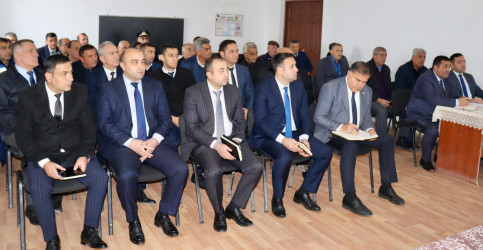 Poylu kənd sakinləri ilə səyyar görüş keçirilib.