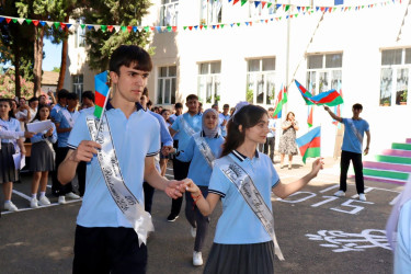Samuxda məktəblərdə “Son zəng” tədbiri keçirilib.
