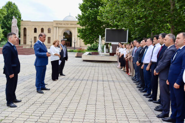 Samuxda “23 İyun – Dövlət Qulluqçularının Peşə Bayramı Günü” münasibətilə tədbir keçirilib.