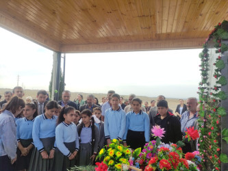 Vətən müharibəsi şəhidi Ərəbov Orxan Ramiz oğlunun əziz xatirəsi şəhadətinin il dönümündə böyük ehtiramla yad edildi.