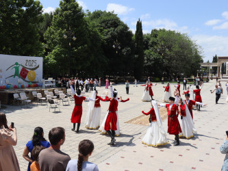 Samuxda “Konstitusiya və Suverenlik İli”çərçivəsində Uşaq İncəsənət Festivalı keçirilib.