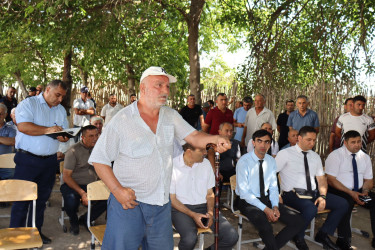 Samux Rayon İcra Hakimiyyətinin başçısı Qaraarx qəsəbəsində vətəndaşlarla növbəti səyyar görüş keçirib