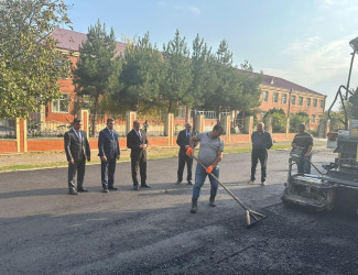 Samux şəhərində şəhərdaxili yollarda cari təmir işləri davam etdirilir