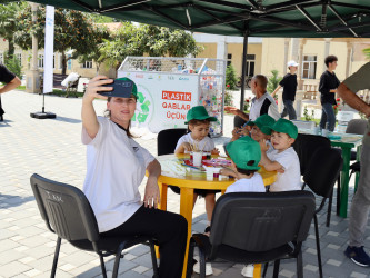 Vətəndaşların böyük marağına səbəb olan “Tullantıları hədiyyələrə dəyiş” tədbiri Samuxda keçirilib.