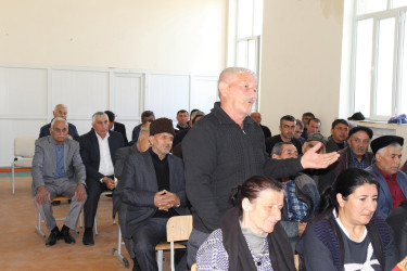 Samux rayonunun Qaraağaclı qəsəbə sakinləri ilə növbəti səyyar görüş keçirilib.