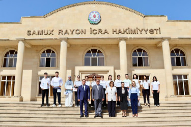 Samux rayonunda ali məktəblərə yüksək balla daxil olan tələbələrlə görüş keçirilib