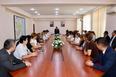 Samux rayonunda ali məktəblərə yüksək balla daxil olan tələbələrlə görüş keçirilib