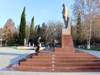 Samux rayonunda Ulu öndərin əziz və parlaq xatirəsi böyük ehtiramla yad edilib