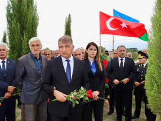 Antiterror əməliyyatlarında şəhid olmuş mayor Qasımov Sənan Fərman oğlunun şəhadətinin ildönümü münasibətilə anım mərasimi keçirilib