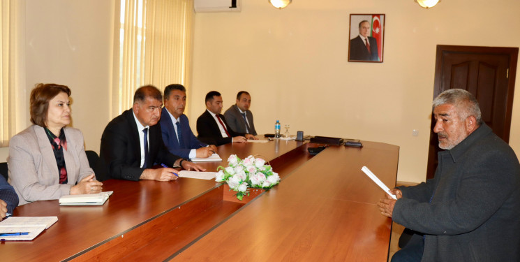 Samuxda  sakinlərin fərdi olaraq müraciət və təklifləri dinlənilib