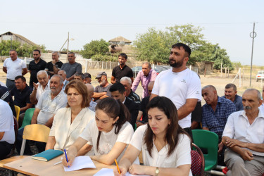 Samuxda Aşağı Ağasıbəyli kənd sakinləri ilə səyyar görüş keçirilib.