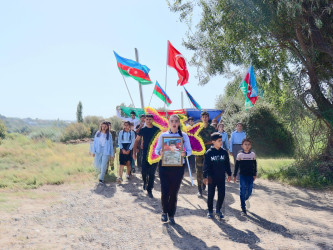 Antiterror əməliyyatlarında şəhid olmuş Qarayev İlkin Yusif oğlunun şəhadətinin ildönümü münasibətilə anım mərasimi keçirilib.