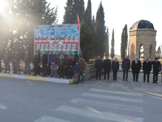 Xocalı soyqırımı qurbanlarının xatirəsi bir dəqiqəlik sükutla yad edildi.