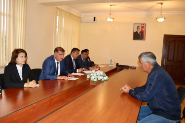 Samux RİH-də növbəti dəfə rayon sakinlərinin fərdi qaydada müraciət və təklifləri dinlənilib